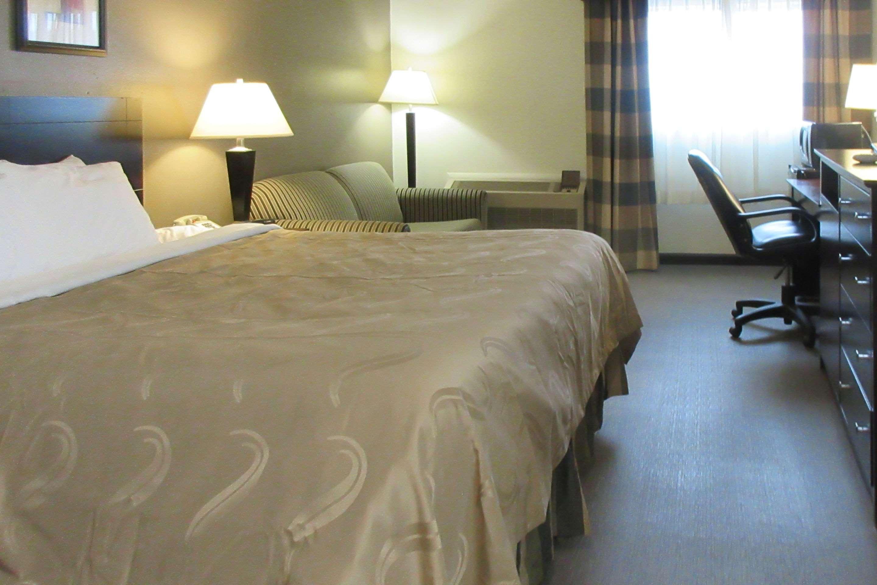 Quality Inn Лонгмонт Экстерьер фото