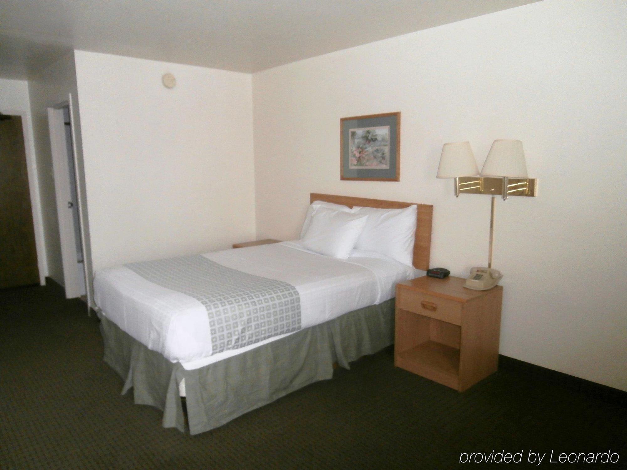 Quality Inn Лонгмонт Экстерьер фото