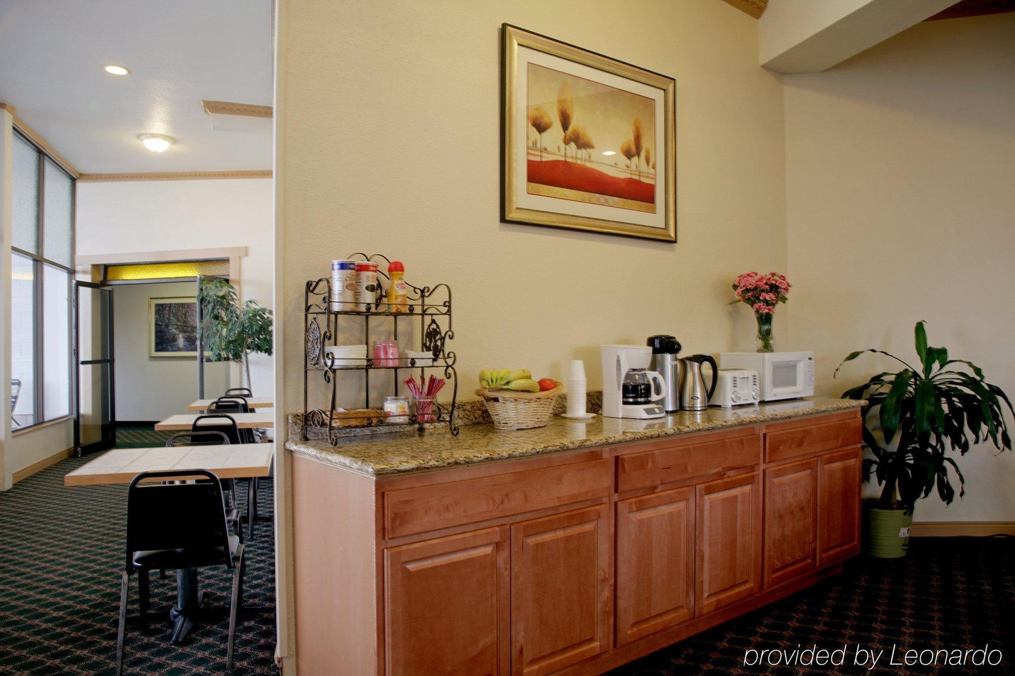 Quality Inn Лонгмонт Интерьер фото